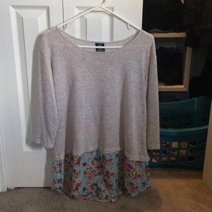 Mixed material fine knit and chiffon top